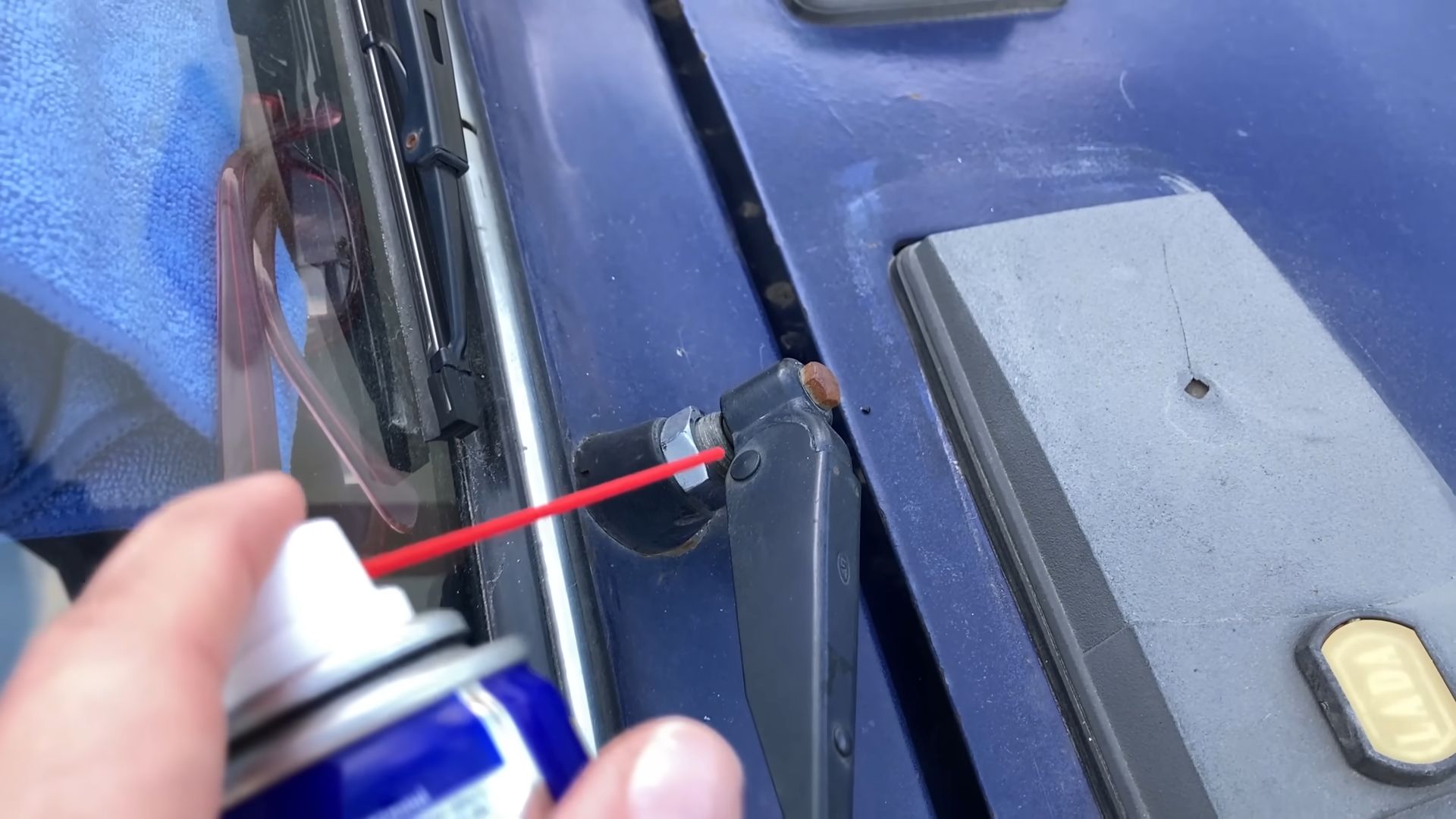 WD-40 car maintenance tips